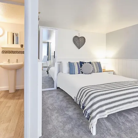 Victoria Townhouse * וויטבי